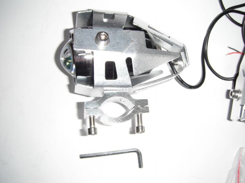 Faro de leds de largo alcance para motos Trail, _Touring mod. Tirs en color Plata