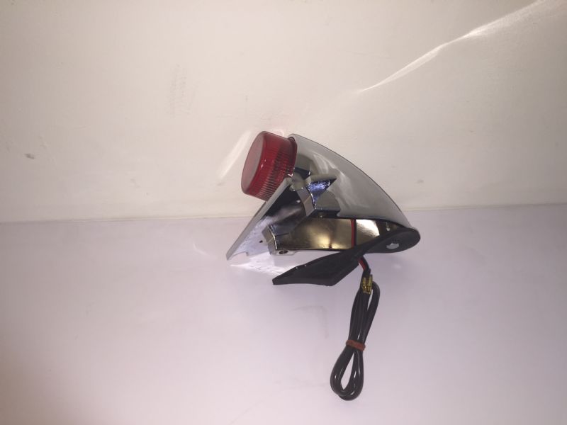 Piloto trasero Replica / Sparto cromado con soporte de matrcula.